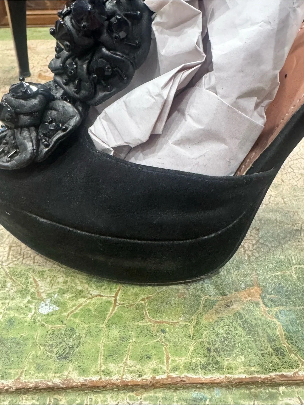 Black VINCE CAMUTO Floral Embellished Women’s Heels